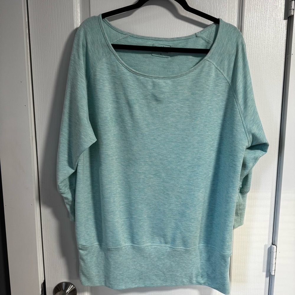 Active by Tchibo Woman’s Light Blue 3/4 Sleeves Boat Neck Sweater Size M